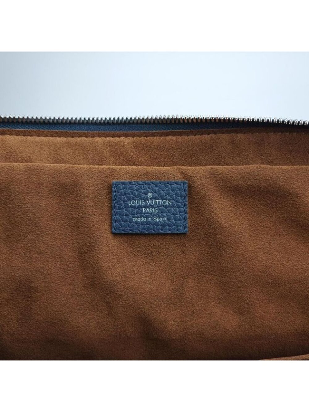★SOLD★ Louis Vuitton Alma Briefcase MM Navy Taurillon Leather - Picture 10 of 16
